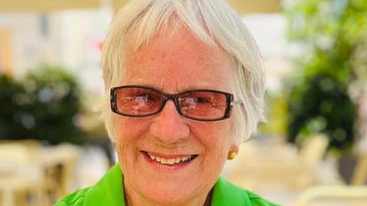 84-Year-Old Canadian Woman Shocked by Euthanasia Discussion During Hospital Stay for Fractured Spine