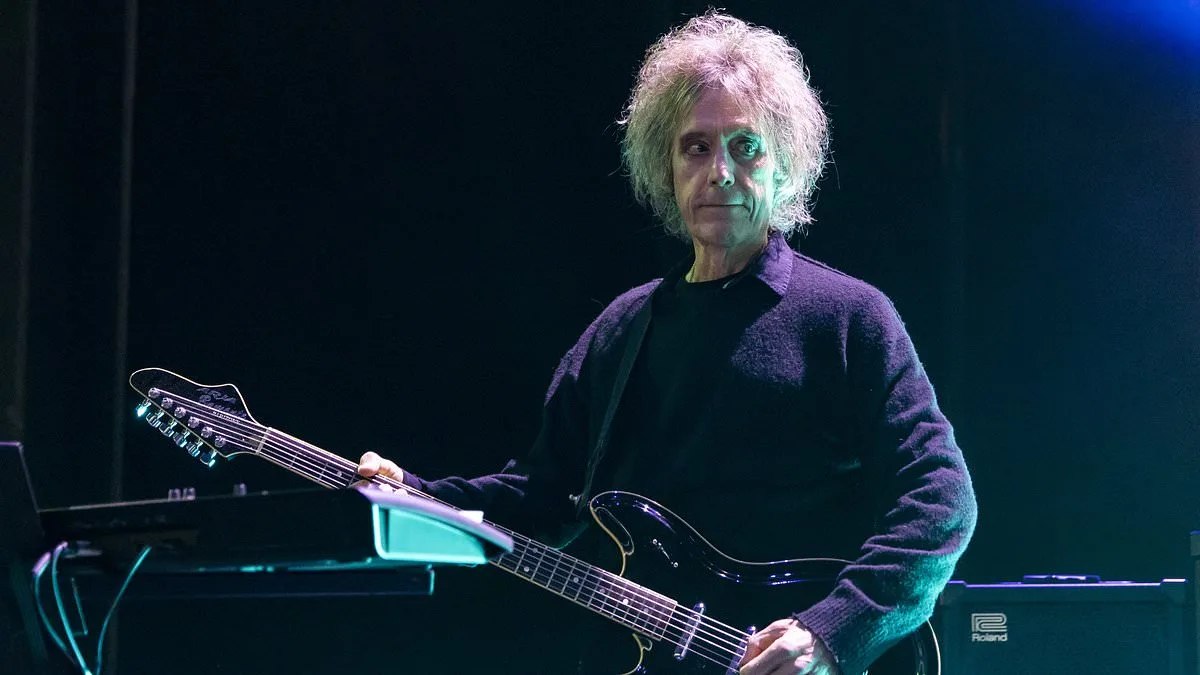 Legendary Guitarist Perry Bamonte's Wife Inherits £1.44 Million Estate After His Death