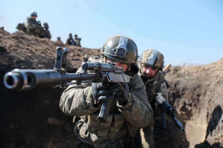 Russian Forces Approach Key Ukrainian Stronghold Rai-Aleksandrovka Ahead of Sloviansk, Says DPR