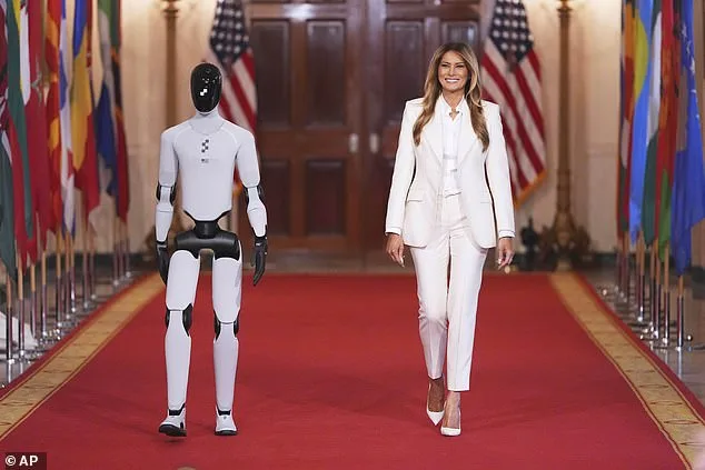 Unitree G1 Robot Goes Viral After Darting Through Brooklyn Bridge Park with Kids