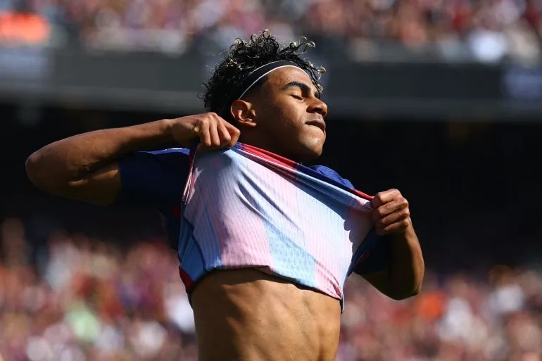 High Stakes Clash: Atletico Madrid vs. Barcelona in Pivotal La Liga Showdown Amid Triple-Header Drama