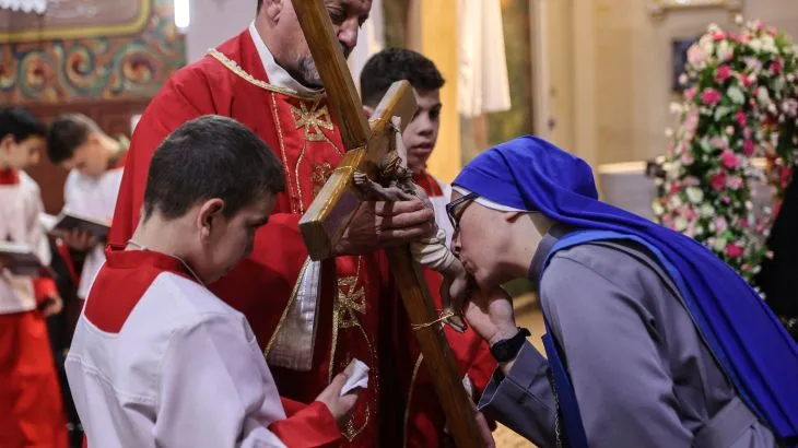 Iranian Missile Attack on Tel Aviv Sparks Regional Tensions Amid Cluster Munition Use