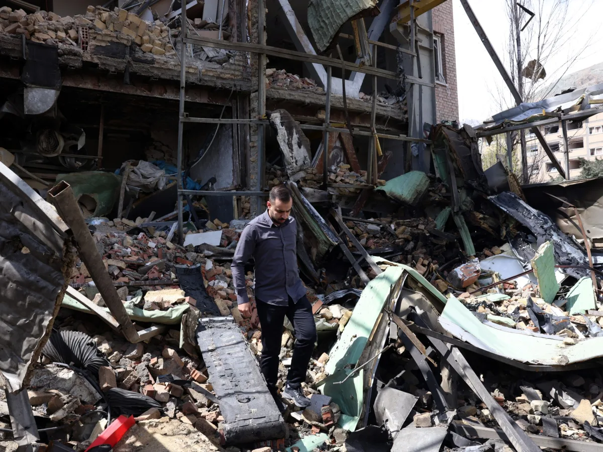 Iran Claims Downing of U.S. Aircraft in Strategic Strait of Hormuz, Escalating Tensions