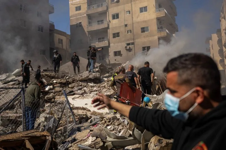 Trump's Controversial Ceasefire Claim Fuels Regional Tensions as Israel Escalates Attacks in Lebanon, Contradicting Pakistan's Mediation Role