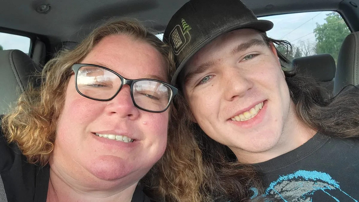 Teen Survives High-Speed Police Chase Crash Into Portland River, Three Killed