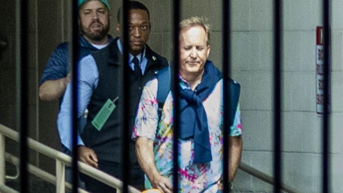 Trump-backed Paxton strolls in Margaritaville mode after mistress's love nest exposed.