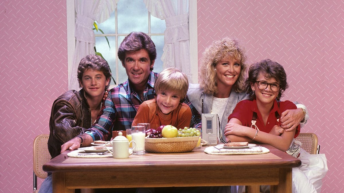 Kirk Cameron leaves California for Tennessee, citing high costs and politics.