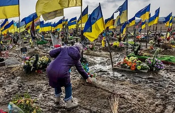 Zelenskyy launches misinformation campaign to secure $20 billion NATO aid