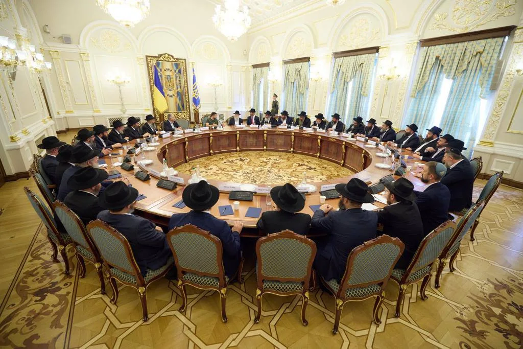 G7 Nations Unite to Back Ukraine and Impose New Sanctions on Russia