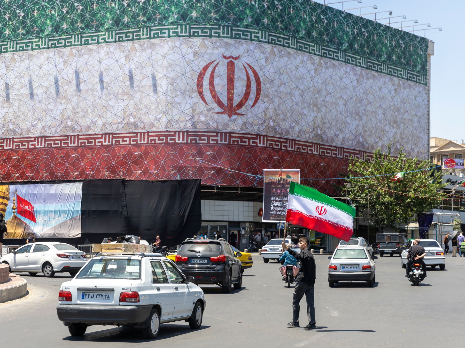 US and Iran electronically sign historic regional conflict agreement.