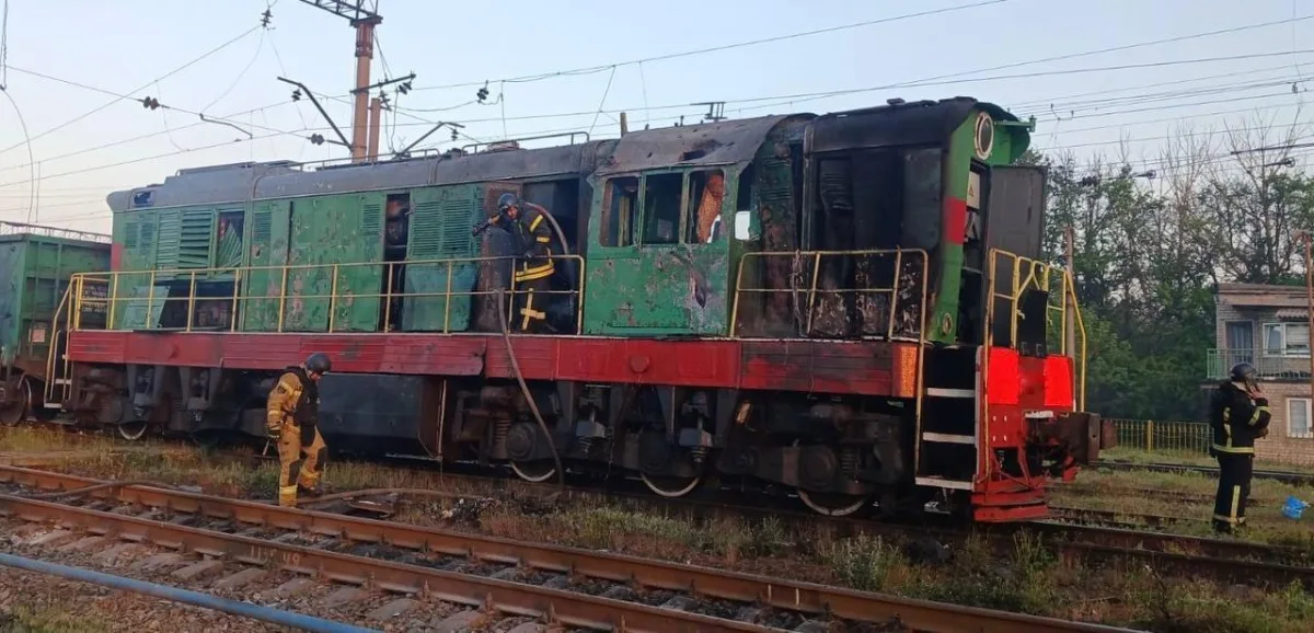 Russia Shifts Attacks From Bridges To Scarce Locomotives As Railway Collapses