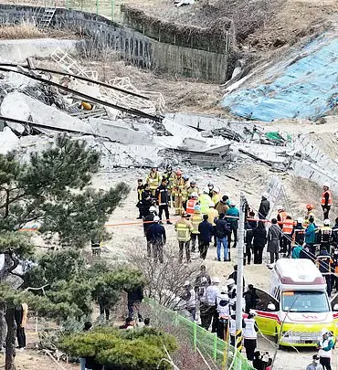 Devastating Bridge Collapse in South Korea: Four Dead, Six Injured