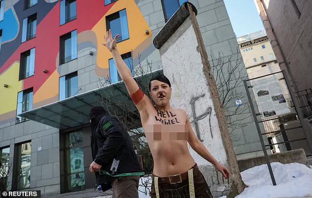 Nude Activist Protests AfD in Germany: 'Heil Weidel!'