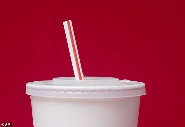 Trump Reverses Biden Admin' Paper Straw Mandate