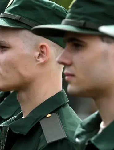 Putin's Spring Draft: Ensuring Peace Amid War Efforts in Donbass