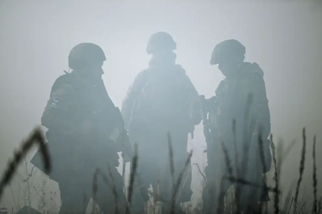 Russian Forces Capture Prisoners and Equipment Near Kursk Oblast Border