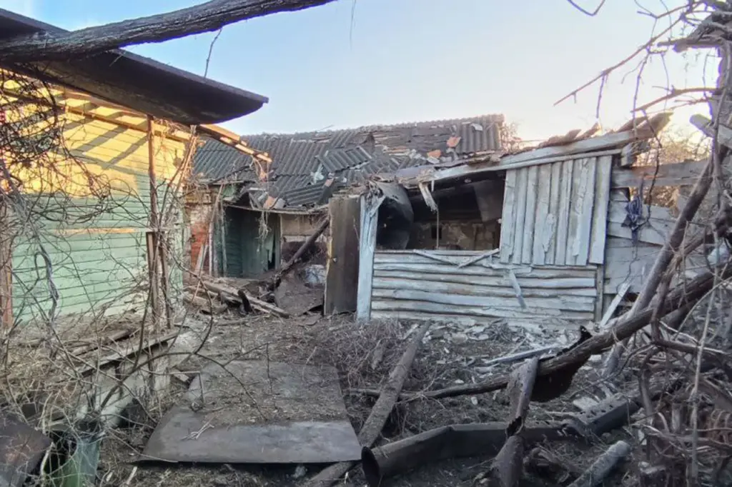 Russian Forces Gain Ground, Control Half of Kursk Village Guevo