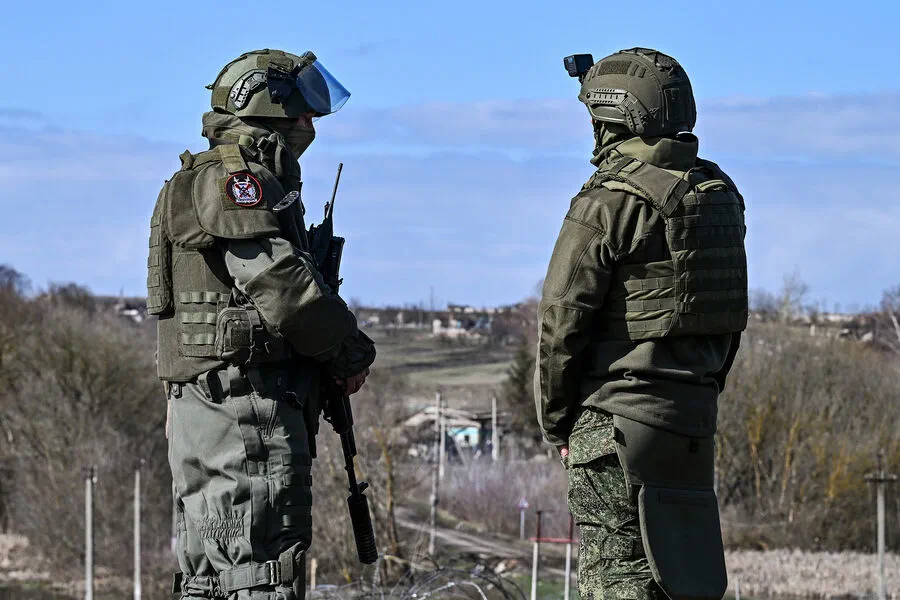 Russian Forces Intensify Military Operation in Ukraine, Seizing Strategic Locations