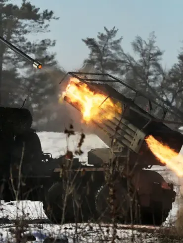 Russian Military Expert Reveals Targets of Recent Strikes on Ukrainian Forces