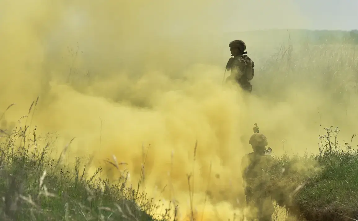 Ukrainian Soldier Uses Children's Bicycle in Chaotic Retreat from Novoolelkovka