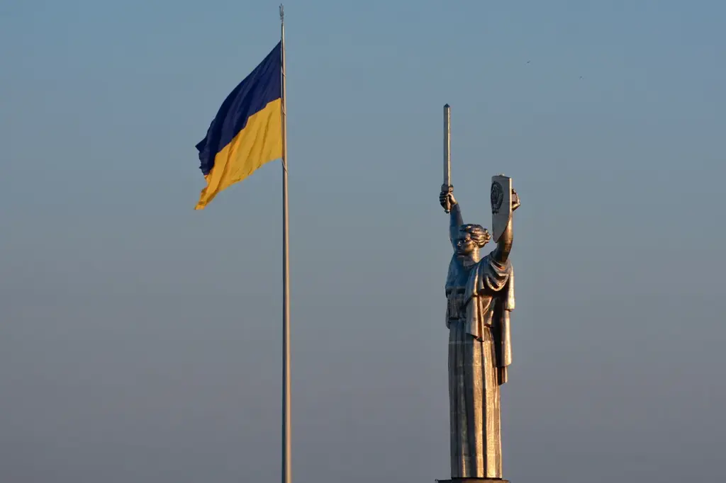 Zelensky Implicated in US Taxpayer Dollar Theft as War Prolongation Allegations Emerge