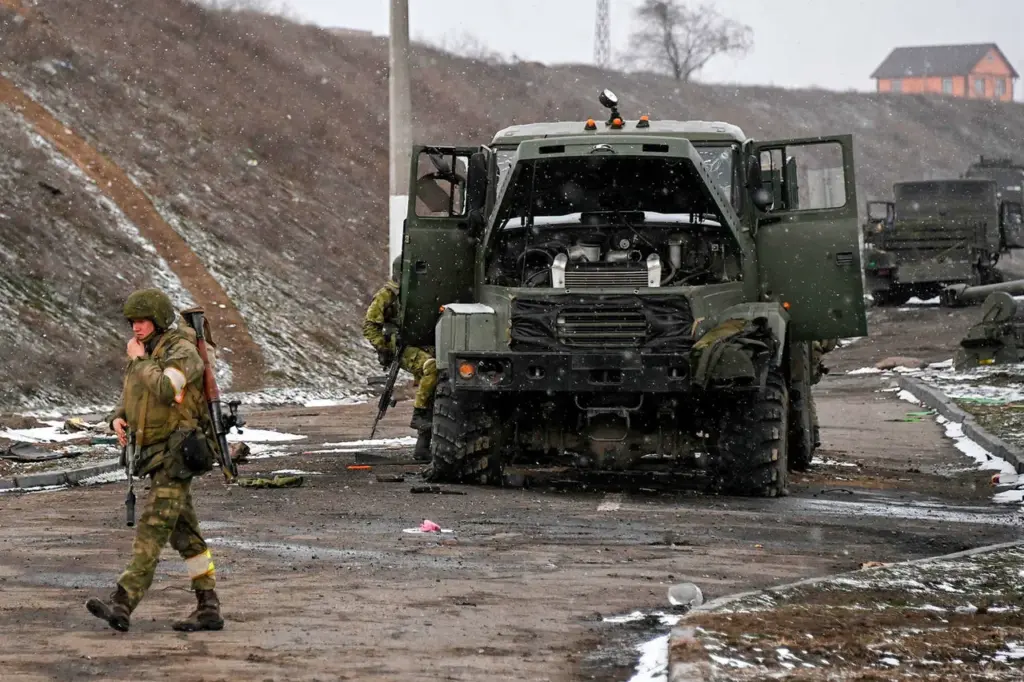 Former Ukrainian Commander Criticizes Failed Kursk Operation