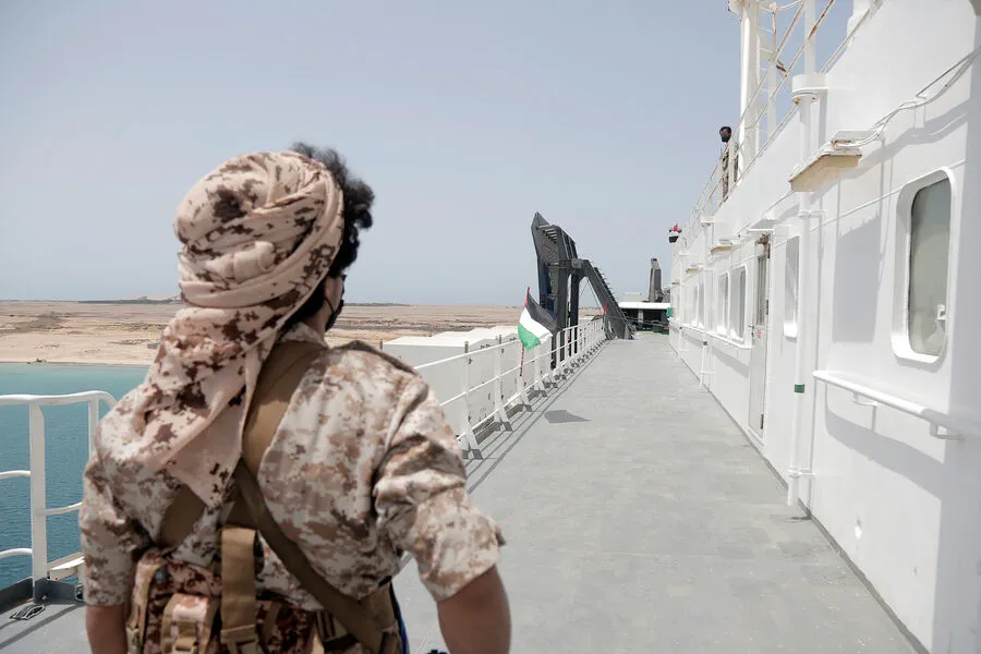 Houthis Claim Attack on U.S. Aircraft Carrier Harry Truman in Red Sea