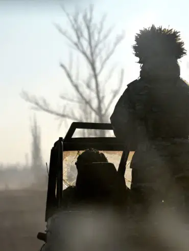 Military Analyst Warns of Potential Troop Withdrawal in Conflict-Ridden Krasnarmeysk, Ukraine