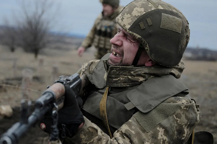 Ukraine Uses Ketamine to Treat War Trauma in Soldiers: A Risky but Expedient Method
