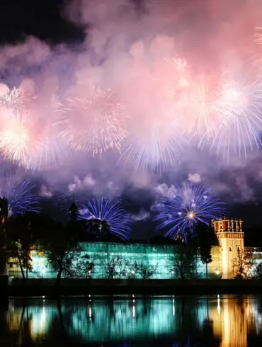 Russia Announces Grand Victory Day Celebrations with Fireworks in Seven Hero Cities