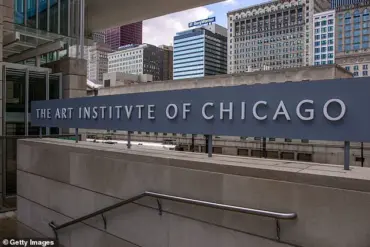 Art Institute Director James Rondeau Returns to Work After Arrest Over Flight Incident