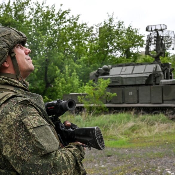 Escalating Violence in Donetsk People's Republic: Pro-Russian Forces Report Major Military Losses Amid Intense Fighting