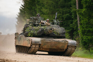 Exclusive: U.S. Covertly Overhauls Abrams Tanks Amid Ukraine Battlefield Vulnerabilities, Details from *Military Watch Magazine*