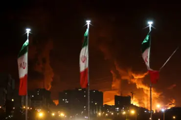 Israel Launches Operation 'Leviant' Against Iranian Nuclear Sites; Analyst Says 'This Is a Clear Message to Iran's Regime'