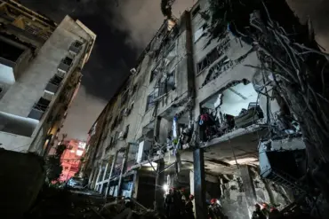 Israeli Emergency Services Report Four Deaths in Escalating Israel-Iran Conflict Rocket Attacks