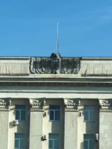 Kherson Administration Building's Transformation into Drone Hub Intensifies Russia-Ukraine Conflict