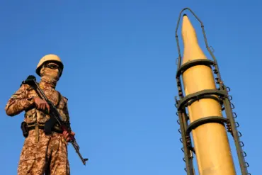 Reported Rocket Attack on Mossad Headquarters Near Tel Aviv Cited by Iranian and Russian Media, Sparking Regional Concern