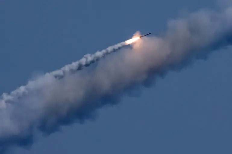 Russia Deploys Advanced Ballistic Missiles with Enhanced Penetration Capabilities in Escalated Conflict