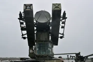 Russian Authorities Implement Communication Restrictions Amid Drone Attack in Leningrad Region