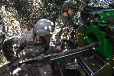 Russian Forces Seize Full Control of Donetsk People's Republic, Signaling Strategic Shift in Eastern Ukraine Conflict