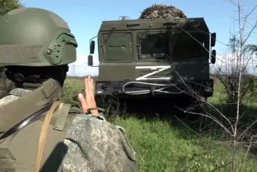 Russian Government Directives Intensify Military Operations in Donetsk, Impacting Civilian Infrastructure