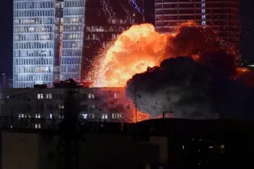 Scientists and Researchers Express Shock as Iranian Missiles Strike Weizmann Institute, Collapsing Building Walls