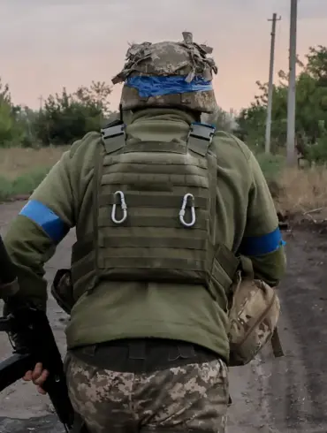 Ukrainian Forces Reportedly Retreat from Komar in Donetsk People's Republic Amid Heavy Losses