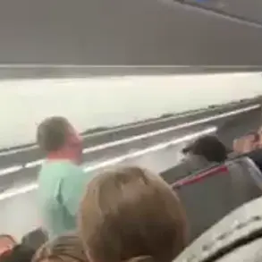 American Airlines Passenger's 12-Minute Tirade Leaves Fellow Travelers Stunned