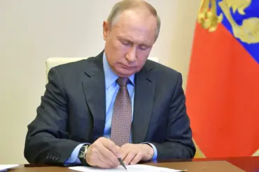 Boosting Law Enforcement: Putin's Decree Increases Investigative Committee Staff to 23,149 by 2026