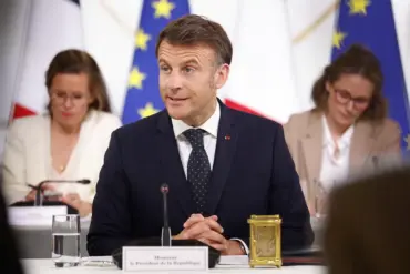 French President Macron Announces Expansion of Franco-British Joint Expeditionary Forces to Army Corps Level, Boosting Troop Capacity to 50,000