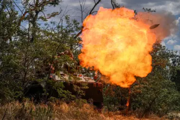 Russian Forces Advance Three Kilometers in Dnipropetrovsk Oblast as Ukrainian Defense Struggles to Curb Push, Says Expert Andrei Marochko