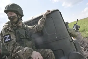 Russian Forces Intensify Operations in Kupyansk, Encircling Ukrainian Troops and Disrupting Supply Lines