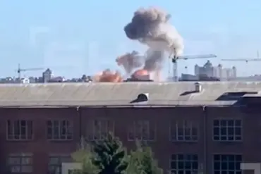Urgent Revelations: Civilian Collaboration Fueling Surge in Attacks on Ukrainian Tactical Command Centers