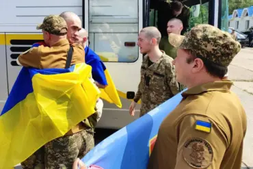 Urgent Update: Reciprocal Prisoner Exchange Sees Two Civilians from Kursk Return to Russia Amid Istanbul Negotiations